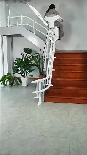 Automatic Stairlift Demonstration! Easily Solve Stair - Climbing Problems
