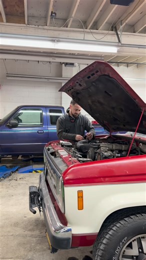 Pacific Mobile Mechanic on Instagram: "🔧 Throwback Tech, Real Diagnostics. Today Anthony is walking you through an OBD-I scan tool on a classic Ford Bronco — a piece of diagnostic history that many newer techs have never even touched. Before modern plug-and-play scanners, OBD-I (On-Board Diagnostics I) was the standard in the late 1980s through mid-1990s. Every manufacturer had its own system, its own connectors, and its own code language. No fancy screens. No Bluetooth. Just LEDs, jumper wires