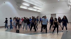 Shout out to Bartlett High School Dance students and Bartlett Dance Instructor Toby Carrillo who recently put on a flash mob dance for Anchorage resident Arliss LaBere who wanted to surprise her husband who is dealing with an illness on their anniversary. Thank you Dimond Center Mall for allowing the flash mob dancers to perform Tina Turner’s “The Best” #ASDShineBright #flashmobdance #Alaska | Anchorage School District