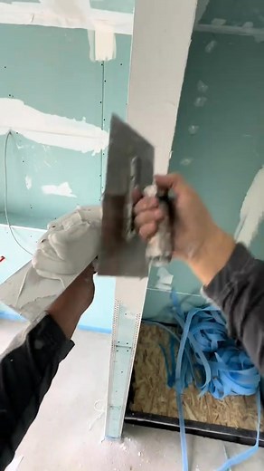 Plastering & taping the drywall #construction #drywallrepair #drywalllife #drywall #taping #plastering | Drywall Rioja
