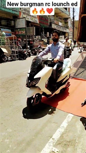 New Suzuki Burgman 125 Rc street white colour addition #automobile #burgman #stunt #trendingshorts