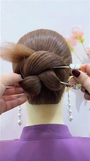 Master the Art of Retro Updos with Hairpins - Vintage Hairstyle Tutorial