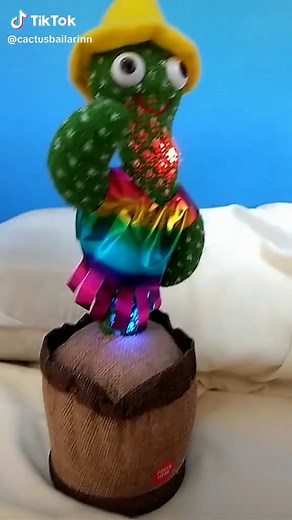 Videos de Cactus Bailarín (@cactusbailarinn) con “twinnem remix - aaroncanthoop”