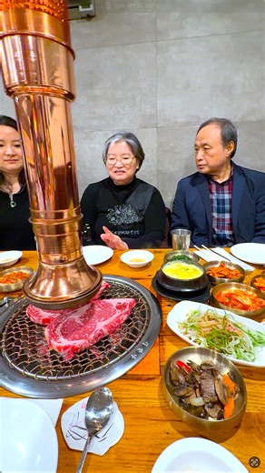 Crazy Korean Cooking on Instagram: "Mom wanted charcoal KBBQ for her bday. But it was too cold to do it in our backyard. So, we went a Korean restaurant. Happy birthday to the world’s best mom! #koreanbbq #kbbq #koreanmom #mukbang"
