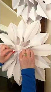 How to make a Giant paper bag Snowflake! #snowflakes #Christmas #holiday #crafting #handmade
