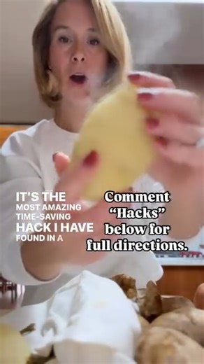 Peeling potatoes just got a glow-up! Skip the peeler and try this foolproof hack. Here’s how to make peeling a breeze with boiling water and an ice bath: Step-by-Step Instructions: 1. Score the Potato: Take a sharp knife and carefully make a shallow cut around the middle of the potato, creating a circle. Don’t go too deep—just enough to break the skin. 2. Boil the Potatoes: Place your scored potatoes in a pot of boiling water. Boil for 15-20 minutes, depending on the size of the potato. They sho