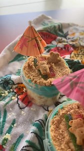 These sand pudding desserts are the cutest summer dessert! Recipe - https://www.playpartyplan.com/sand-pudding-buckets/ Here are the pails I used - https://amzlink.to/az0FIpP6E1UAy (affiliate link) | Play Party Plan