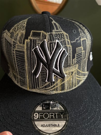 Customized NEW YORK YANKEES Skyline Snapback Hat Cap