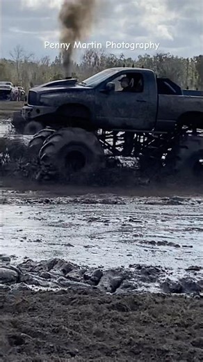 Bogging at Woodpeckers Mud Park #offroad #mudbog #chevy #dodge #ford #shorts