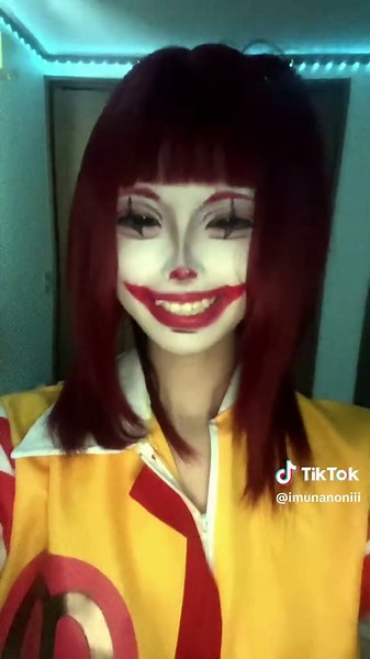 楽しむことができる！ロナルド・マクドナルドコスプレ