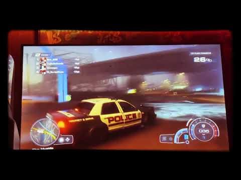 NFS driving police chase (I’m police) need for speed unbound