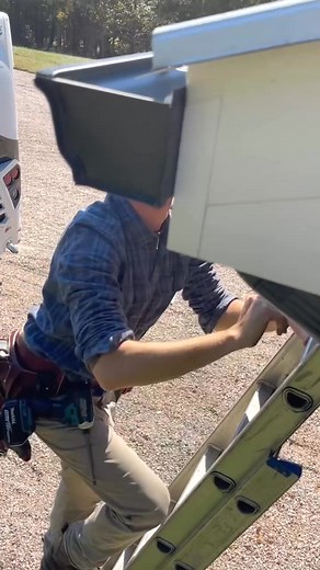 🇺🇸 Gutter guard installed on a metal roof #gutterinstallation #gutterguard #afsolution #mymalcotools | Zamora construction