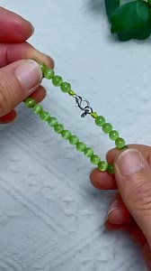 358K views · 4K reactions | Learn how to weave simple but elegant beaded bracelets #diy #bracelet #crafts | Craft 1 Minute | Facebook