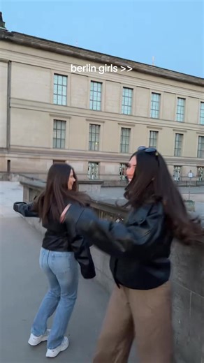 Entdecke die Berliner Mädelsszene mit Adelina