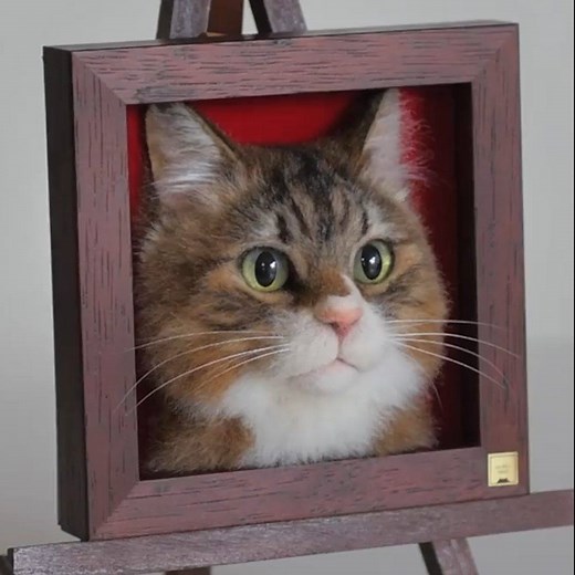 This felt artist is bringing pets 'back to life' with his incredible creations - what a great way to remember your furry friend ❤️👏 | LADbible