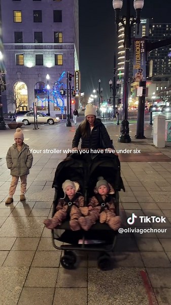 Stroller Shopping Tips for Moms with Multiple Kids