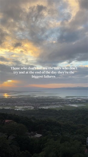 sabi ito ng isang influencer sa isa niyang old video. stepping outside my comfort zone, because being shy won’t pay my needs and bills. Help your girly out! #lifequote #foryoupage #contentcreator #fyp #lifestyle