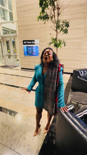 Captivating Acoustic Vibes in the Lobby