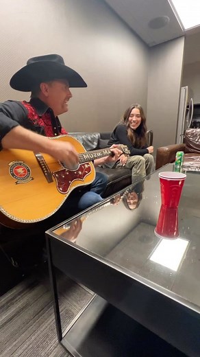 Let’s put a smile on your faces with some Big & Rich backstage music 🤠🎶🔥 www.bigandrich.com #bigandrich #acusticguitar #livemusic #inconcert #greenroom #bigkenny #johnrich #cowboytroy | Big & Rich