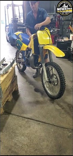 1985 Suzuki RM250 First look