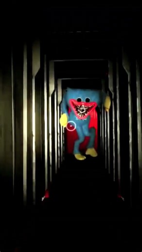 “DON’T LOOK BACK… Huggy Wuggy Is Coming!”