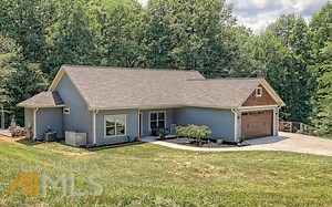 2107 Winston Ln, Young Harris, GA 30582 - MLS 20055731 - Coldwell Banker