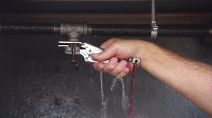 QUICKSTOP Fire Sprinkler Shut-Off Tool + Wall Mount Kit Q-TC