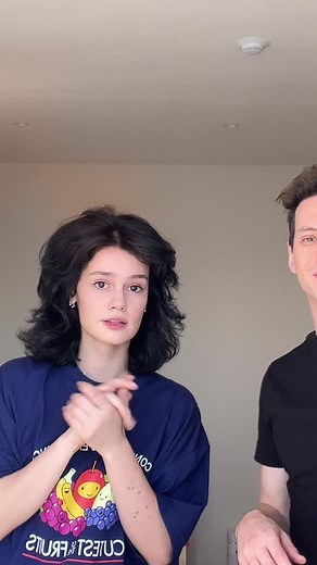 Understanding Hand Gestures in Communication