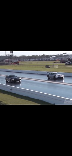 Viper has to use fire suppression system #1320video #tx2k #viper #rollracing #dragracing #rollrace #twinturbo #viperacr #racecar #crash #nearmiss #fire #firesuppressionsystem #turbos #fast