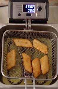 10K views | Our Deep Fryer’s temperature control means you’ll get...