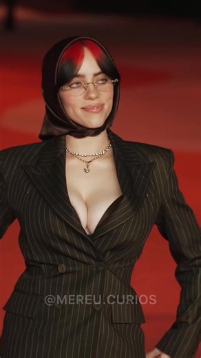 mereu.curios (@mereu.curios)’s videos with original sound - 🎧🖤