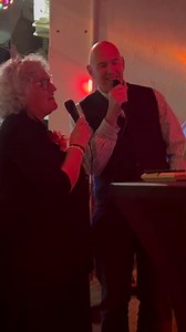 Incoming! Two Free Bees Karaoke debut! 😆 Thought we'd give Islands in the stream a go. 😆 #kennyanddolly Raymond James Caravans Bar Restaurante Julia Polopos CampingRed Castillo de Baños | Two Free Bees
