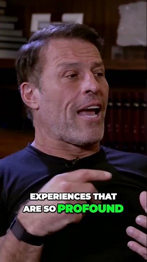 Tony Robbins: The Power of Persistence and Transformative Experiences #shorts #tonyrobbins #podcast