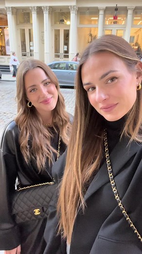 Mini skirts for the rest of the year 🖤 #pinterestaesthetic #fallfashion #nycstyle #ootd #sohonyc #sohofashion