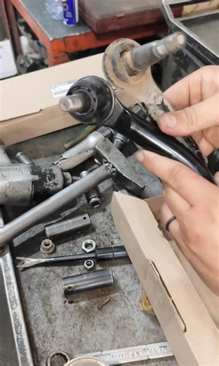 22K views · 215 reactions | steering assembly tie rod replacement #auto #auto #mechanic #ideas #automotive | Auto Technician | Facebook
