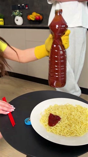 When the Ketchup Finally Gives Up 🤣🍅 #viral