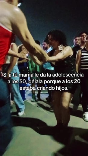 Baile y Vida: Adolescentes y Salsa a Cualquier Edad