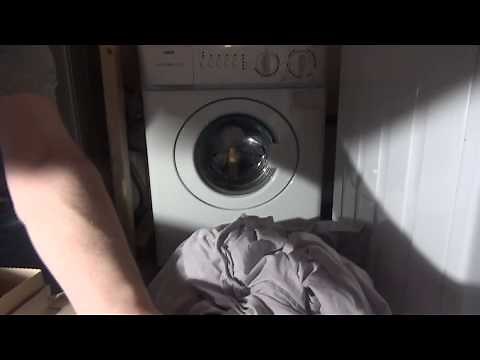 Review and Demonstration of Zanussi Compact Aquacycle1300 ZWC1301 Washing Machine