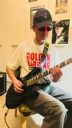 Improvising to a Clapton style backing track #guitarmusic #leadguitar #clapton #guitarsolo