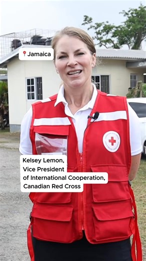 “I’ve met some incredible volunteers who are working so hard to make even just a small difference in people’s lives while they’re experiencing this difficult time.” On a recent visit to Jamaica, our VP of International Cooperation Kelsey Lemon saw firsthand how support from people in Canada, the Jamaica Red Cross, Movement partners coordinated by the International Federation of Red Cross and Red Crescent Societies, and local partners in Jamaica are bringing relief to people who have been impacte
