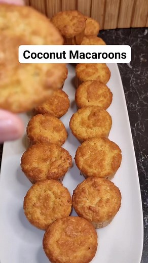 5.8K views · 116 reactions | Easy Coconut Macaroons #howto #howtocook #bake #coconutmacaroons #adsonreels #cooking #dessert | Mywayofeating | Facebook