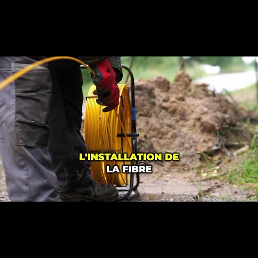 L'installation de la fibre optique FTTH (Fiber To The Home), ou fibre jusqu'au domicile, se déroule en plusieurs étapes clés : Test d'éligibilité : Avant toute installation, il est essentiel de vérifier si votre logement est éligible à la fibre optique. Vous pouvez effectuer un test d'éligibilité en ligne sur le site web de votre opérateur ou sur des sites comparatifs. Raccordement de la fibre : Si votre logement est éligible, un technicien prendra rendez-vous avec vous pour installer la fibre.