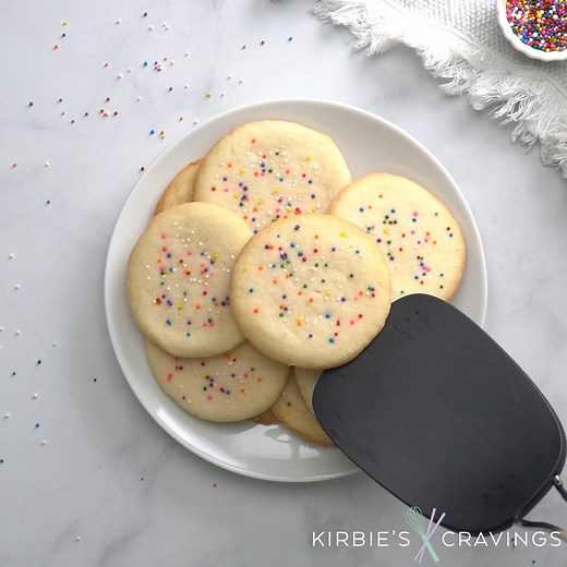 These sugar cookies are sweet, crispy, and chewy using just 3 ingredients! https://kirbiecravings.com/3-ingredient-sugar-cookies/ #sugarcookies #bakingfun | Kirbie's Cravings