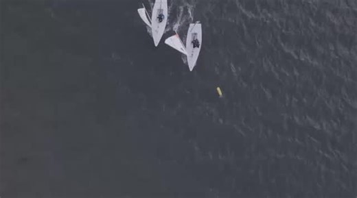 Dos mais novos aos mais experientes, a vela é um desporto para todas as idades. Aprende-se técnica, tomada de decisão, trabalho em equipa e superação — dentro e fora de água. ⛵️ Se tem como resolução para o próximo ano aprender algo novo ou regressar à vela, talvez este seja o momento certo. As portas do CVCN estão abertas! 🌐 www.cvcn.pt | 📧 cvcn@cvcn.pt | 📱963 898 568 #cvcn #clubedevelacostanova #costanova #escoladevelacvcn #escoladevelagold | CVCN - CLUBE DE VELA COSTA NOVA