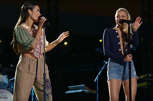 Halsey & Kelsea Ballerini Turn ‘Graveyard’ Into a Girl-Powered Duet on ‘CMT Crossroads’: Watch