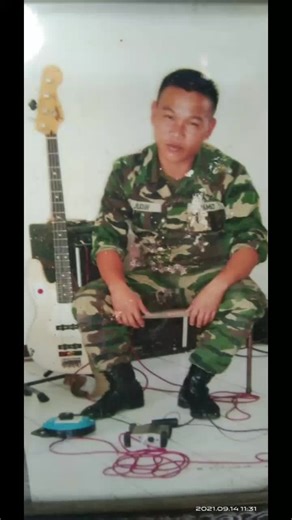 raja bass kuno sepanjang kehidupan gitar gitar bass dan double bass yg pernah bersama dalam pemuzik kombo 3 ramd ATM TDM TENTERA DARAT MALAYSIA dan bila menjadi awam #fender jazz maxcio 4 string #double bass #acustik bass martine 4 string #ibanez bass 5 string #hotma bass 4 string #rc strom bass 4 string #pjb percsion coustiom fender bass 5 string #fender bass USA 5 string #bambu bass 4 string #fender bass coustiim indonesia 4 string jan marah kongsi pengelaman saja 🙏🏻