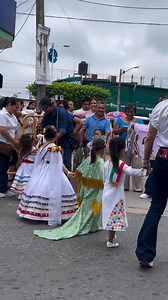 FÁTIMA BOSCH FERNÁNDEZ, MISS UNIVERSE 2025 UNA MUJER QUE INSPIRA A LA NIÑEZ | Amor de mis amores