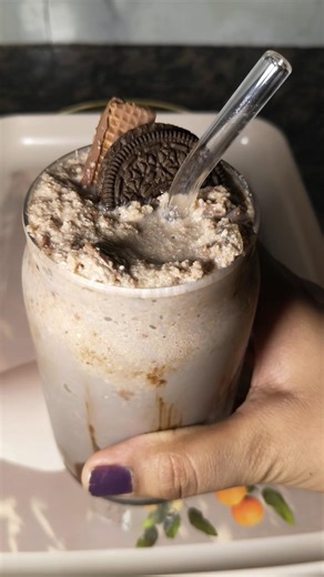 Chocolatey Oreo Shake #smooth #refreshing #summerdrink
