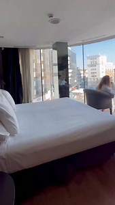 Los 7 hoteles más baratos de todo Madrid 🏨✨ Son opciones reales y bien ubicadas Otro consejo:Comparad en varias páginas, porque muchas veces el precio cambia y podéis conseguirlo más barato en unas que en otras 💻👀 🔄🔥 Si quieres que investigue más hoteles como este, pon en comentarios: más hoteles 📝💖 Especial Navidad 2025-26 #Virales #MadridLowCost #ViajarBarato #HotelesMadrid #TipsDeViaje #Ahorro #EscapadasMadrid | Cintia Ramiro