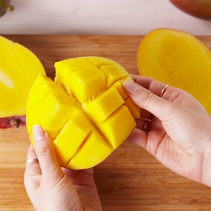 265K views · 1.6K reactions | NEVER struggle to cut up a mango ever...